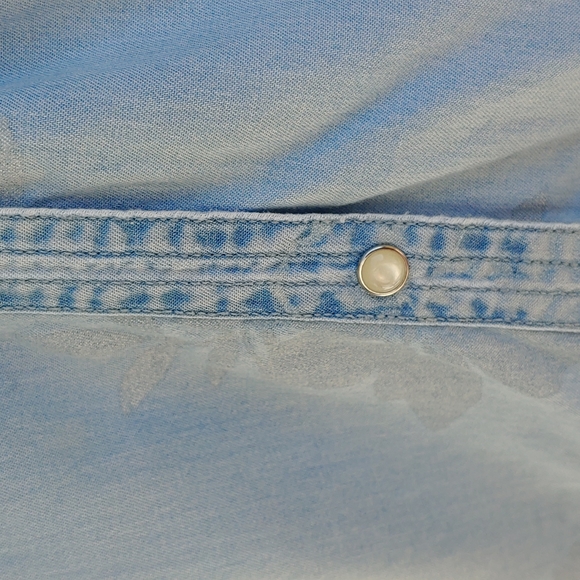 Hollister denim collar blouse - Picture 6 of 7
